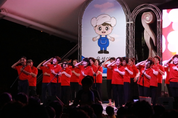 지난 2018년 제16회 전민동 한여름밤 마을축제 공연장면