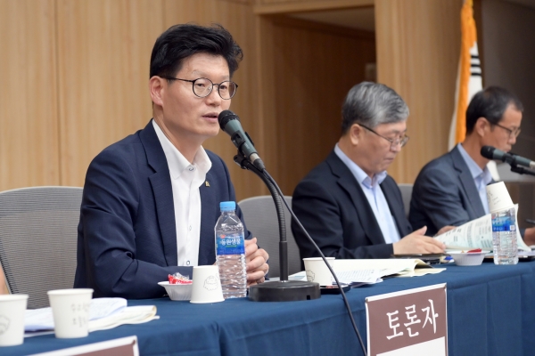 신바람 정책톡톡 토론회 관련 사진