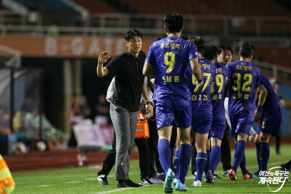 아산무궁화 경기 모습