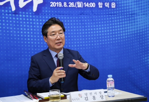 26일 김홍장 시장 합덕읍 순방 모습