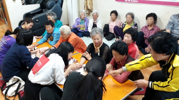 청소년 네일아트 전문봉사단 봉사활동