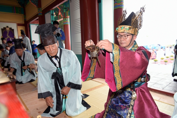 지난해 웅진백제5대왕 추모제(숭덕전)