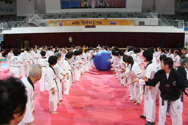 2019 태권도 희망나눔 캠프 체험 프로그램 진행 모습