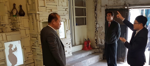 공사의 지역개발자문단이 경남 상주시에서 지역개발사업 활성화를 위한 현장컨설팅을 진행하고 있다