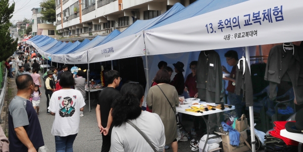 대동골목축제를 찾은 많은 인파 모습
