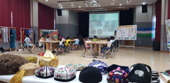 청양 정산도서관, 우즈벡 문화꾸러미사업 시작