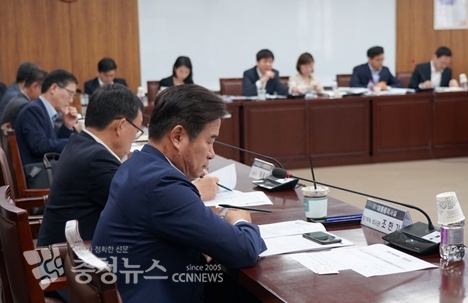 1일(화) 대통력직속 국가균형발전위 전략기획위원회 회의 모습