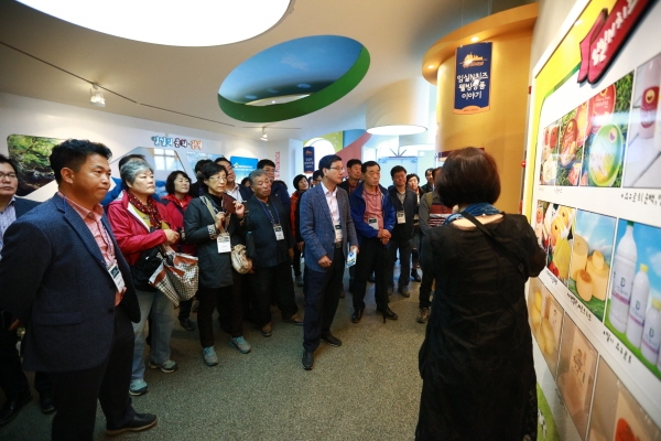 지난 7~8일 이틀간 전북 임실군 치즈마을과 고창군 상하농원을 견학하고 워크숍을 가졌다.