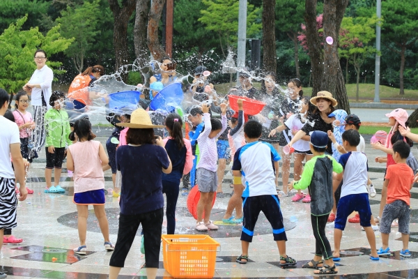지난 8월 진행한 반짝 놀이터 사진
