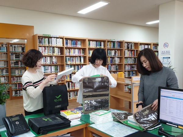 책바다, 책나래 도서 배송 준비사진