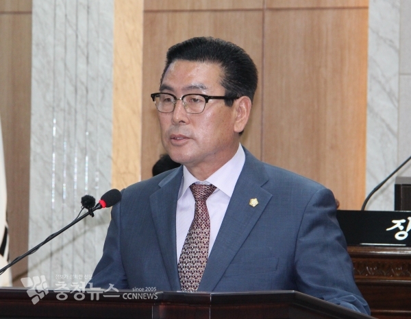 장재석 의원이 21일 제263회 임시회 5분발언을 하고 있다.