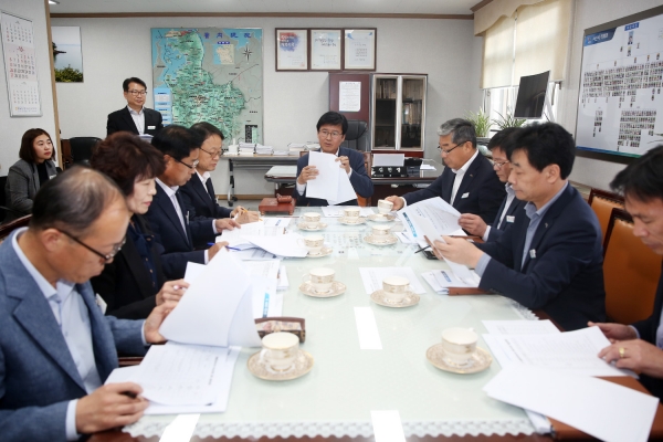 지난 22일 열린 시정조정위원회 모습