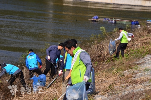 박정규 성남면 주민자치위원회 위원장 비롯한 참가자​