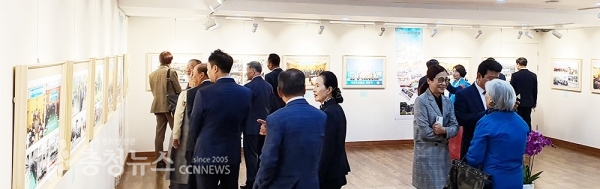 서산시의회, 의정발자취 사진전 성황 / 충청뉴스 최형순 기자