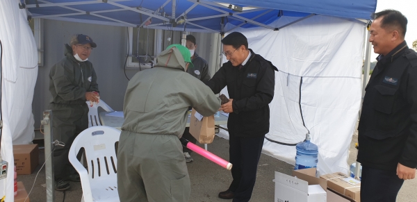 이용록 부군수 거점소독시설 방문