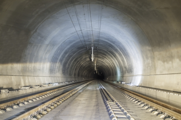 영천~도담 복선전철사업 죽령터널 완공_터널 종점 사진