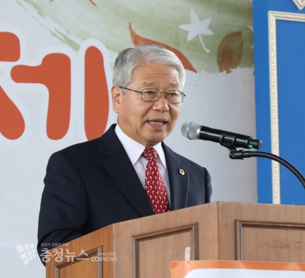 서금택 세종시의회 의장, 2일 세종시자전거연습장에서 열리는 제1회 주민생계조합원 만남의 날 및 한마음 축제에서 "행복도시 세종의 동반자로 성장하고, 한마음 축제를 통해 단합하고 소통하는 기회가 되길 바란다"고 밝혔다.