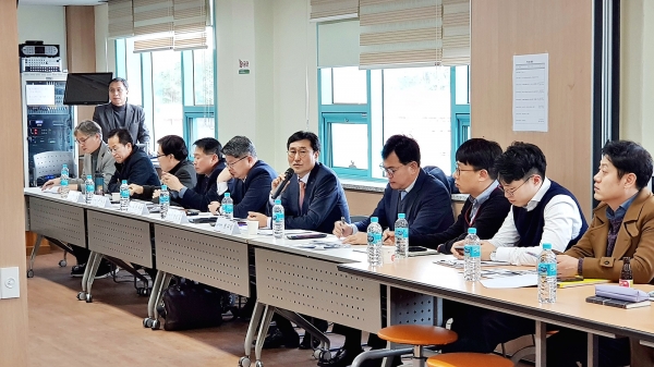 26일 포항에서 열린 워크숍에서는 올해 지역개발센터 운영 및 성과사례를 공유하고 활성화방안이 논의됐다.