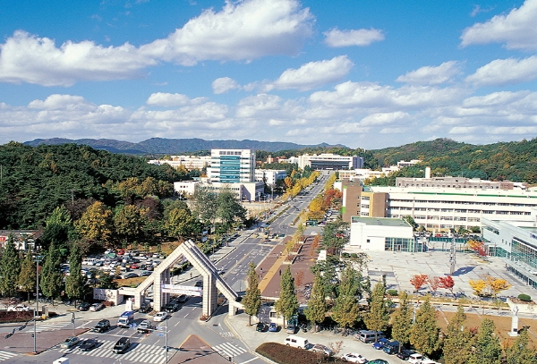 충남대학교 전경