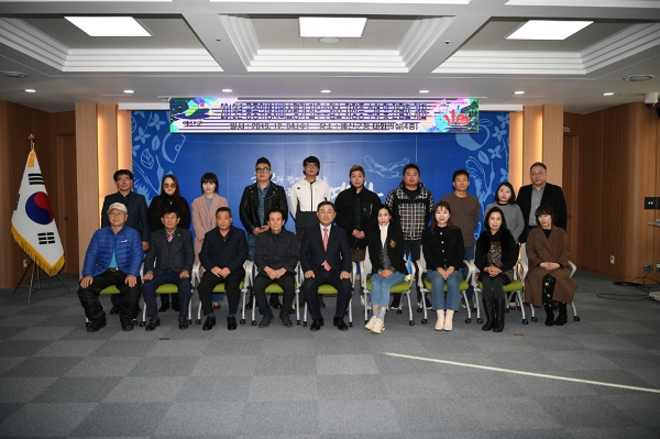 공중위생서비스평가 최우수업소 지정증 수여 후 기념촬영,