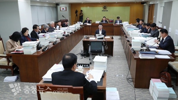 충남도의회 에산결산특별위원회