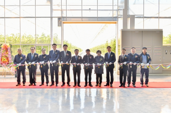 스마트팜 유리온실 준공식 장면