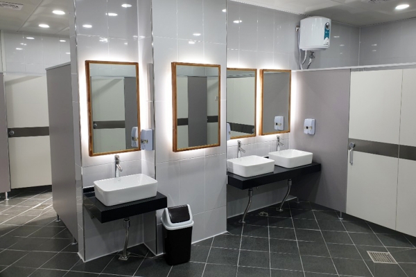 리모델링된 터미널 화장실