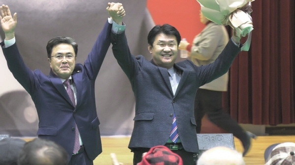 김태흠 의원과 정용기 의원