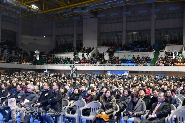 박수현 전 청와대 대변인 출판기념회 꽉 채운 객석 모습