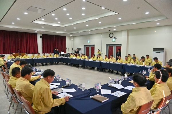 부여군 간부 공무원 대상 공직선거법 교육 장면