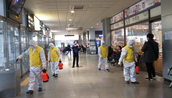 코로나19 대비 특별방역 실시 모습