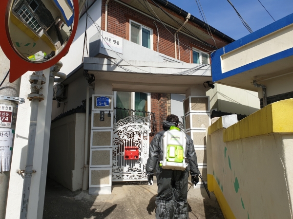 공주시 원룸 일대 방역 사진