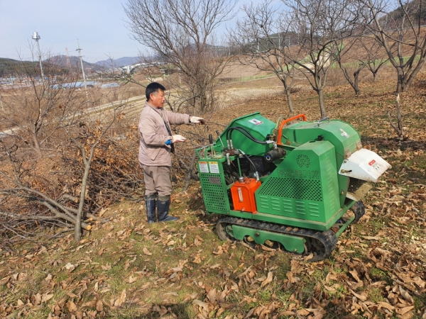 영농부산물 파쇄기 관련 사진