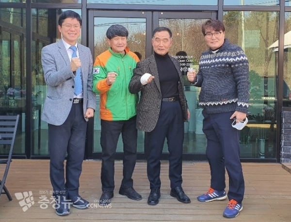 이영선(왼쪽) 예비후보와 자율방재단연합회 간담회