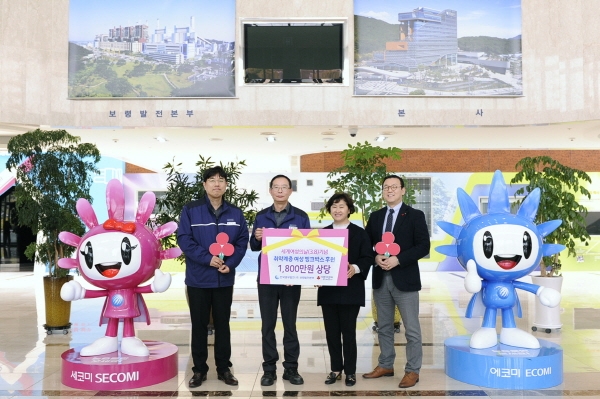 핑크박스(위생용품) 전달식