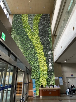 실내정원_입구안내데스크.