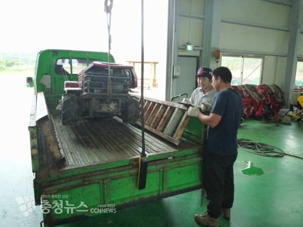 홍성군의 한 농기계임대사업소