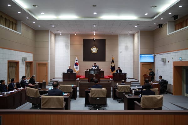 금산군의회 코로나19 위기 대응 긴급 임시회 개회 (금산군의회 지난 임시회 모습)