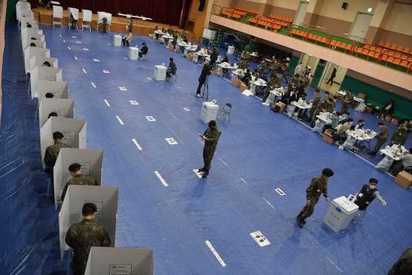 논산육군훈련소 사전투표 행렬