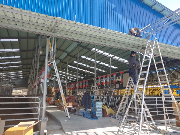 수요맞춤형 인구정책 적극 추진-4H회원 축사보수 지원사업