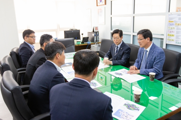 김돈곤 청양군수 ‘사회적경제혁신타운’ 국비확보 전력투구-산자부 방문