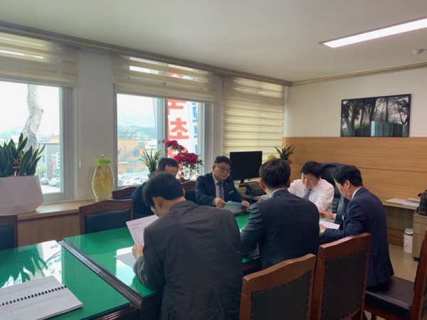 최영규 부군수 주재 2020년 상반기 지방재정 신속집행 추진계획 보고회 기획조정실 보고 모습