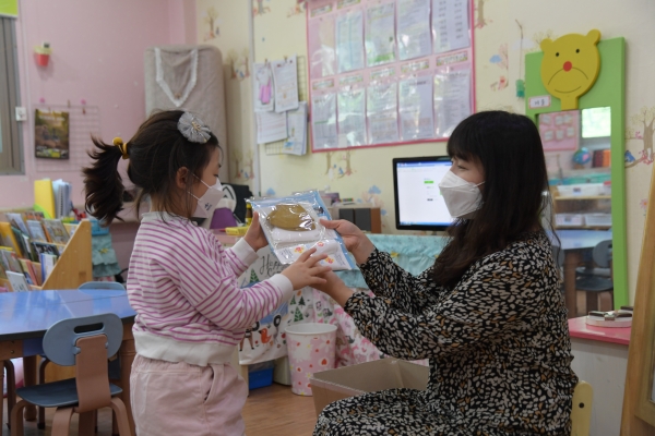 어린이.학생들 마스크 지원