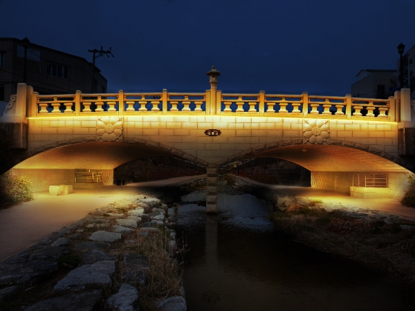공주시, 제민천 대통교 경관조명 설치