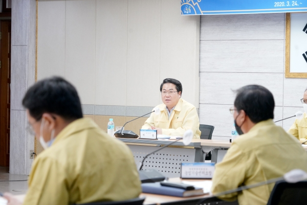 제10차 비상경제대책회의 개최 모습