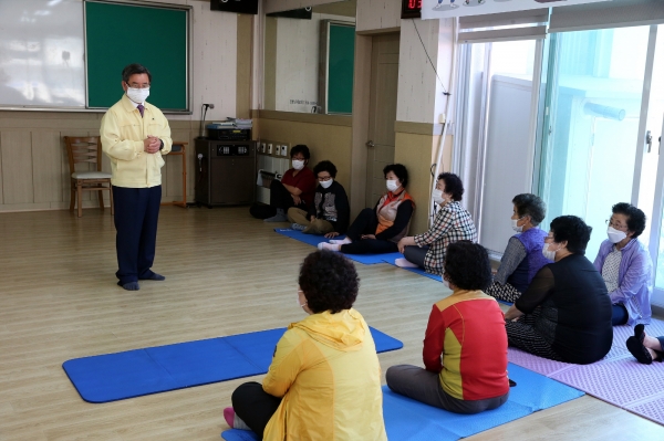 노박래 서천군수, 경로당 순회하며 ‘위생 철저’ 당부