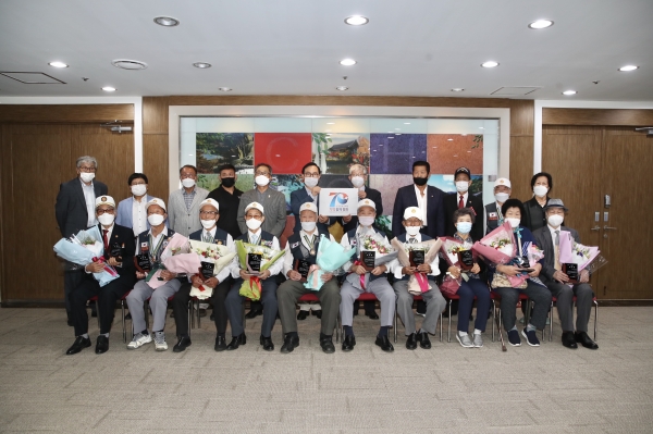 70주년 6.25전쟁 모범보훈가족 표창패 전수식 개최 모습