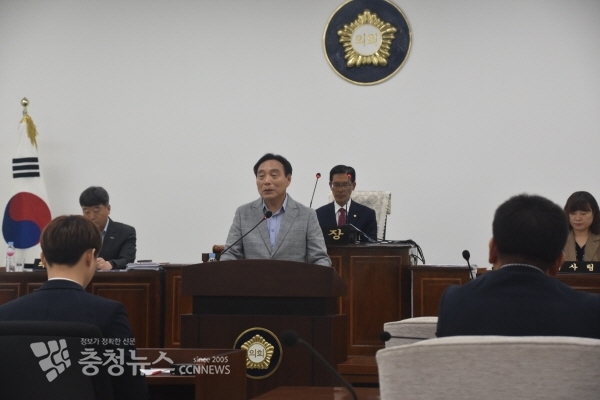 서천군의회 후반기 의장에 선출된 나학균 의원