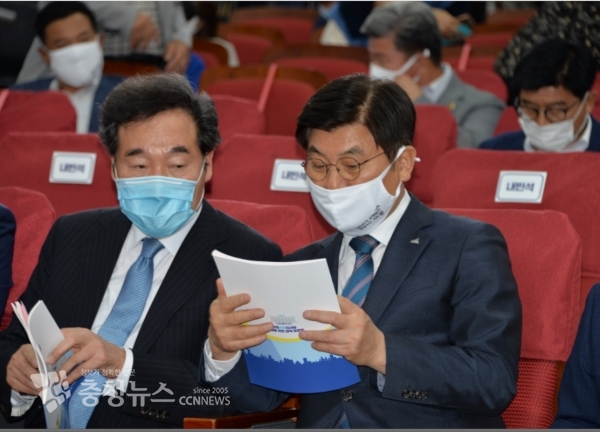 이낙연 국난극복위원장과 이춘희 세종시장