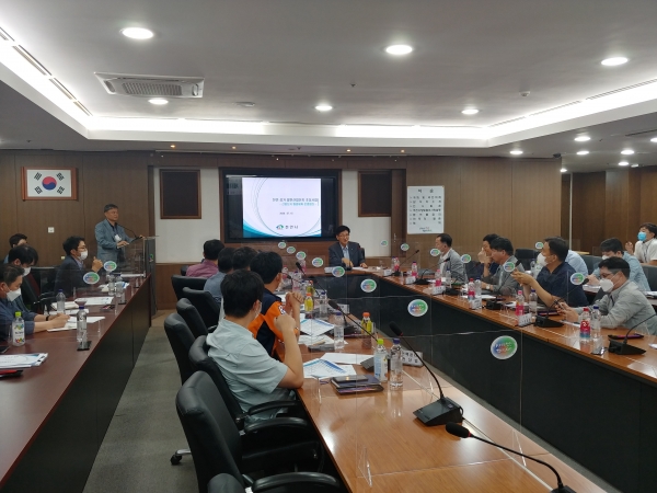 천안성거 일반산업단지 조기 조성 및 원활한 사업 추진을 위해 전국 최초로 산업단지조성사업 협업체계를 구축하고 지난 15일 첫 협업체계 운영회의 진행
